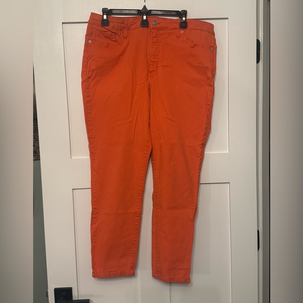 Crown & Ivy Women’s High Rise Skinny Pants